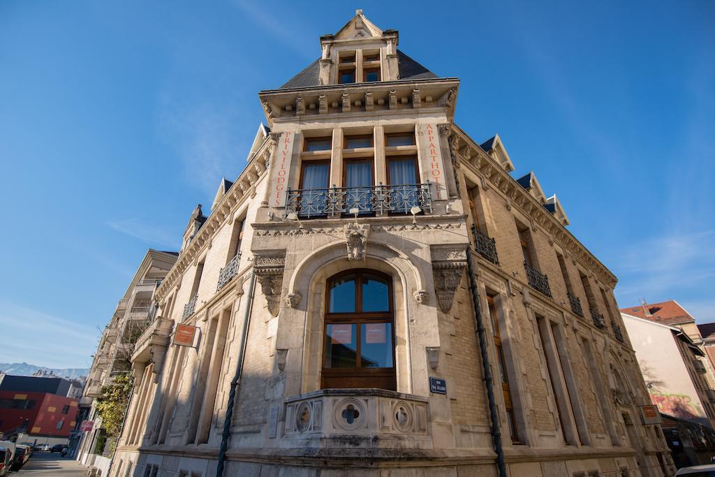 Privilodges Chateau Perrin Гренобль Экстерьер фото